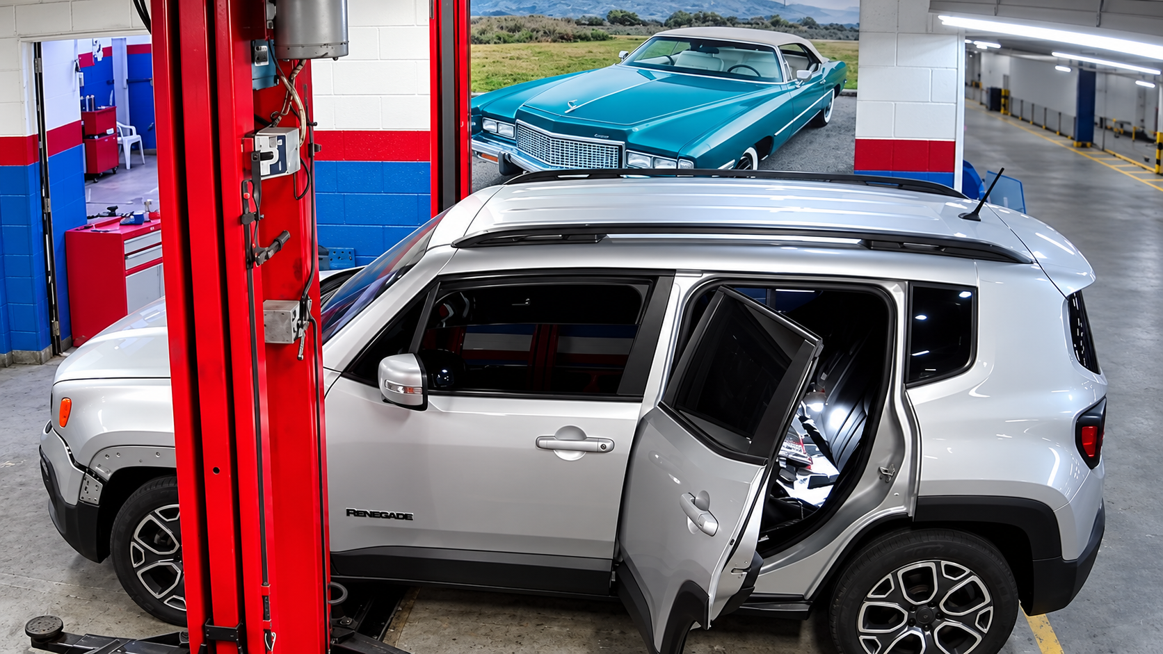 Jeep Renegade prata em inspeção na GAS OPEN
